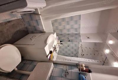 Apartament cu 3 camere semidecomandat în Central - 2
