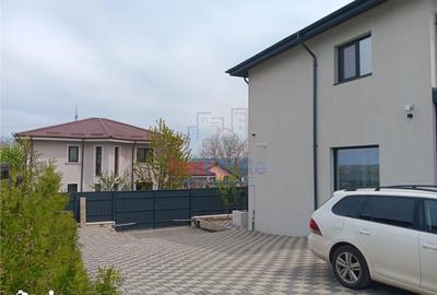 Casă cu 5 camere cu Teren 500 Mp în Miroslava - 8