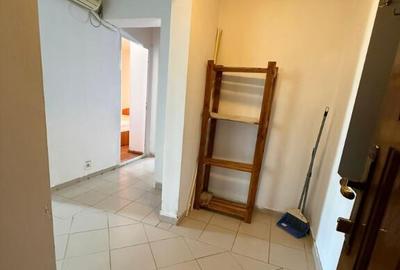 Republicii zona Mega Image 2 camere etaj 3 din 4 - 5