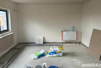 Casă cu 4 camere cu Teren 350 Mp în 1 Decembrie - 8