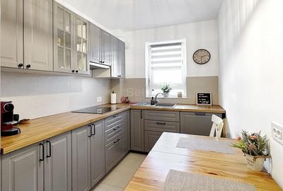 Apartament cu 2 camere decomandat, mobilat în Tractorul - 4