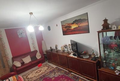 Apartament cu 3 camere decomandat în Rahova - 4