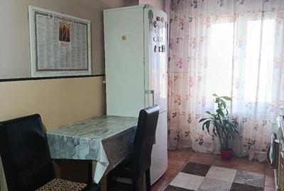 Apartament cu 2 camere decomandat în Nufărul - 2