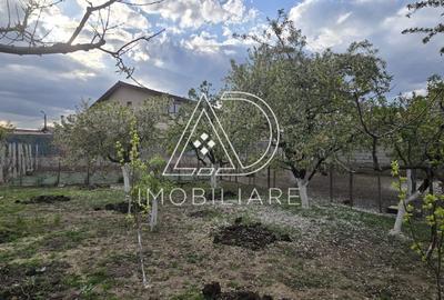 Teren intravilan de 420 mp, în 9 Mai - 6