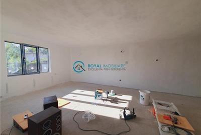 Royal Imobiliare - Vanzare Vila Zona Strejnicu Royal Imobiliare - Vanzare Vila Zona Strejnicu - 4