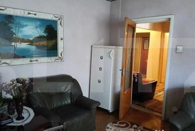 Apartament cu 4 camere decomandat în Central - 1