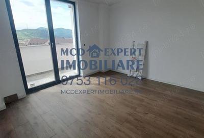 Apartament cu 3 camere decomandat în Central - 3