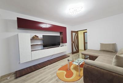 Apartament 3 camere Micro 38 etaj 1 renovat si mobilat modern - 1