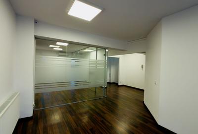 Apartament cu 3 camere decomandat în 1 Mai