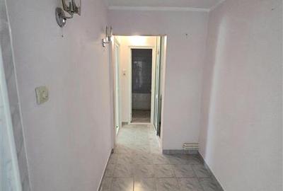 Apartament cu 3 camere decomandat în Tomis III - 7