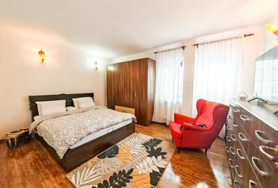 Apartament cu 2 camere decomandat, mobilat în Apusului