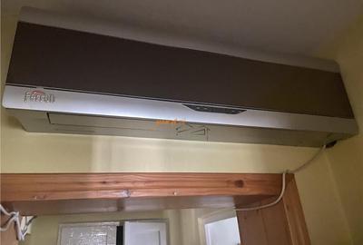 Apartament 3 camere , zona Scoala 10- Sala Polivalenta, et 4 - 12