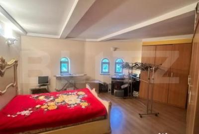 Casă cu 9 camere cu Teren 400 Mp în P-ța Sfântul Ștefan - 17