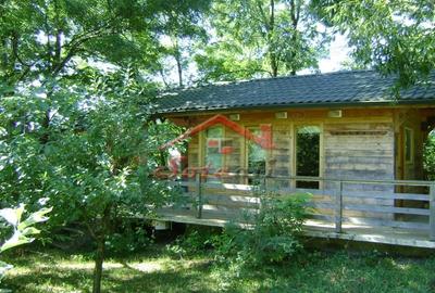 Teren de 2276 mp, în Vest - 2