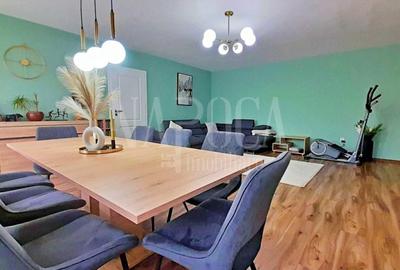 Casă individuală cu 8 camere cu Canalizare în Luna de Sus - 2