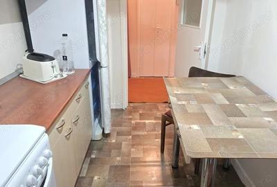 Apartament cu 2 camere decomandat în Piața Centrală - 8