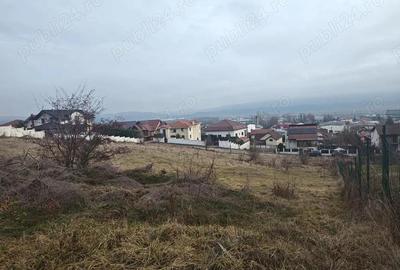 Teren de 900 mp, în Troianu - 3