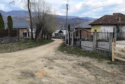 Casă cu 2 camere cu Teren 400 Mp în Corbi - 10