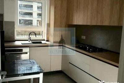 Apartament cu 3 camere decomandat, mobilat în Tractorul - 2