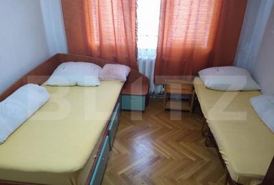 Casa individuala de inchiriat, cu 5 camere, 250 mp, zona Cet - 1