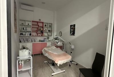 Spațiu comercial, de 80 mp, în Titan - 7