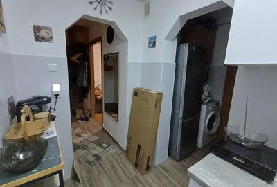 Apartament cu 3 camere semidecomandat în Dâmbu Pietros - 7