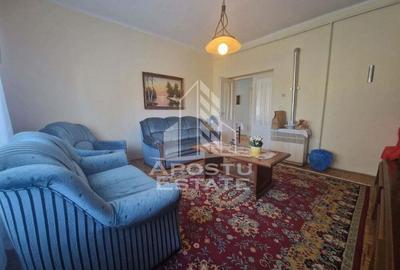 Casă cu 4 camere cu Canalizare în Central - 12