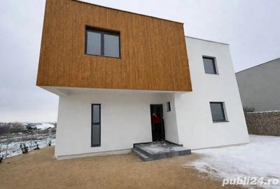 Vand casa cu vedere panoramica spre Oras - 6