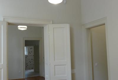 Casă individuală cu 3 camere cu Canalizare în Central - 13