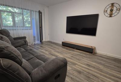 Apartament cu 3 camere decomandat în Berceni