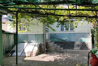 Casă cu 3 camere în Târgu Ocna - 1