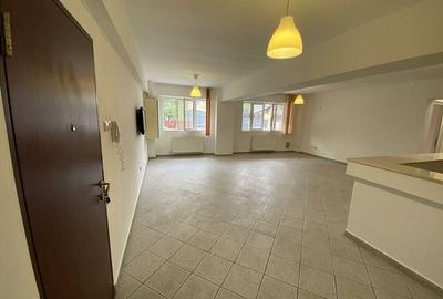 Apartament 82 metri /Spatiu comercial - 4
