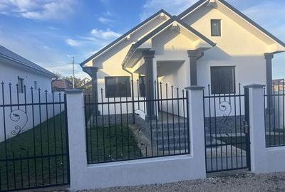 Casă cu 4 camere în Central - 3