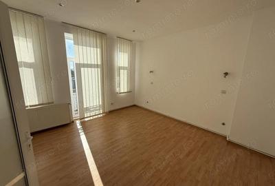 Apartament cu 6 camere decomandat, mobilat în Central - 1