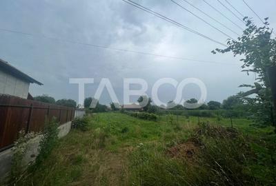 Teren intravilan 2200 mp si constructie demolabila in Voila