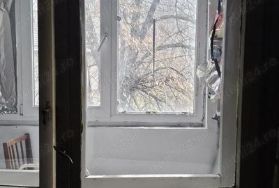 Apartament cu 3 camere semidecomandat în Gorjului - 3