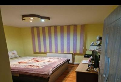 Apartament cu 2 camere decomandat în Central - 2