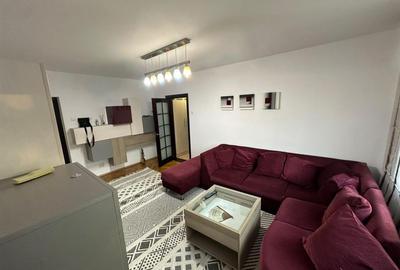 Apartament cu 3 camere semidecomandat, mobilat în Podu Roș