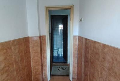 Apartament cu 3 camere în Micro 9