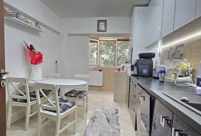 Apartament cu 3 camere decomandat în Gării