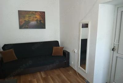 De inchiriat partament 2 camere Centru - 4