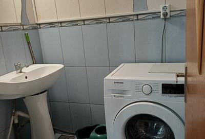 Apartament cu 3 camere decomandat în 13 Septembrie - 9
