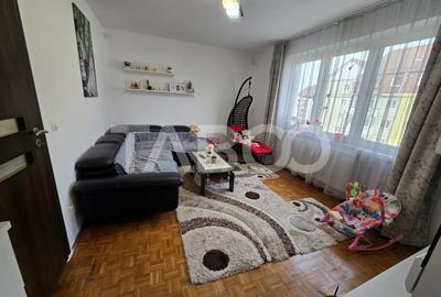 Apartament 2 camere de vanzare mobilat cu balcon in Terezian Sibiu - 1