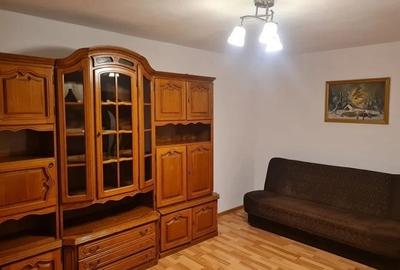 Apartament cu 2 camere decomandat în Podu Roș
