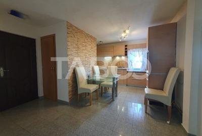 Apartament cu 3 camere decomandat, mobilat în Vest