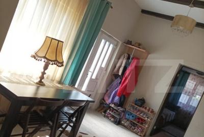 Casă cu 4 camere cu Teren 828 Mp în Central - 2