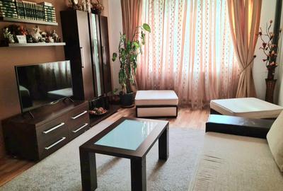 Apartament cu 3 camere decomandat în Central - 2