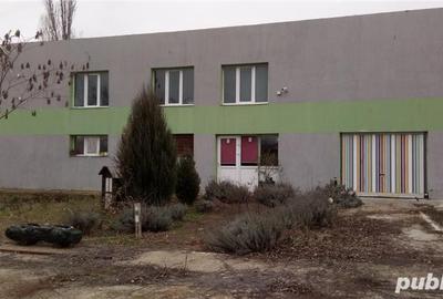 Spațiu comercial, de 10 mp, în Central - 3