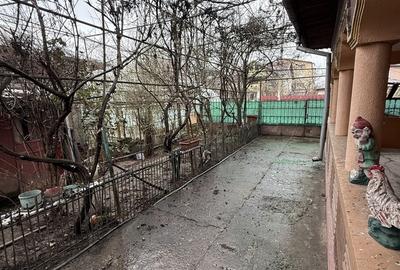 Casă cu 4 camere cu Teren 299 Mp în Berceni - 1