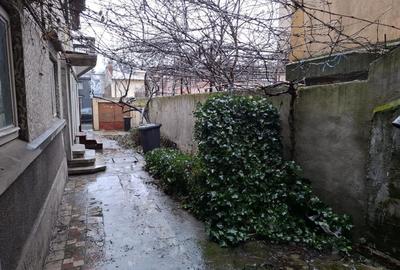 Casă individuală cu 12 camere cu Teren 207 Mp în Unirii - 15